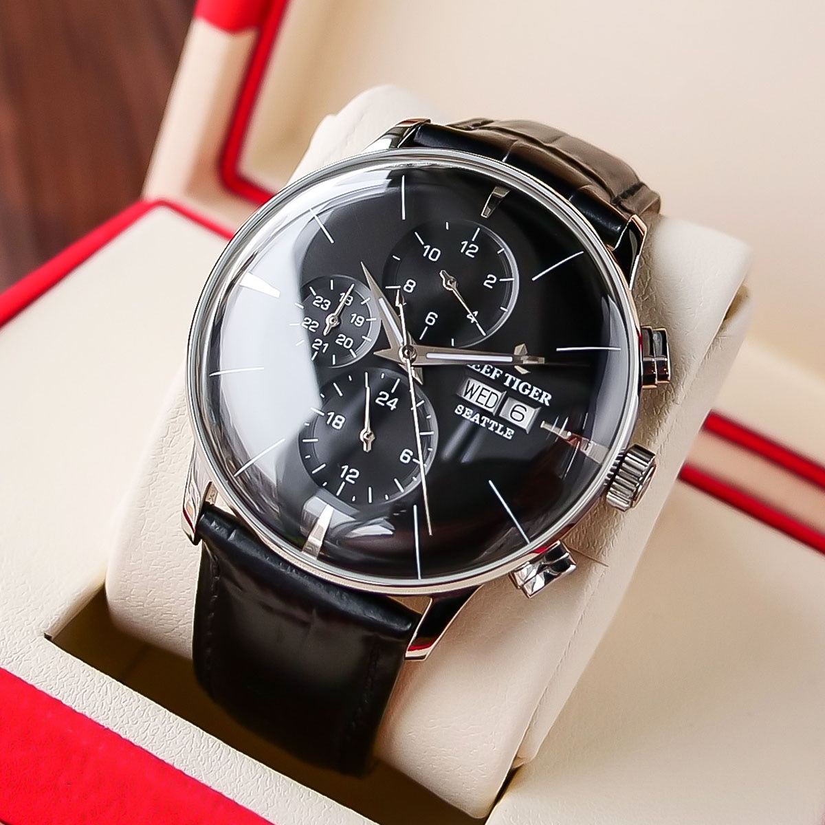 Reef Tiger RGA1699-YBB watch